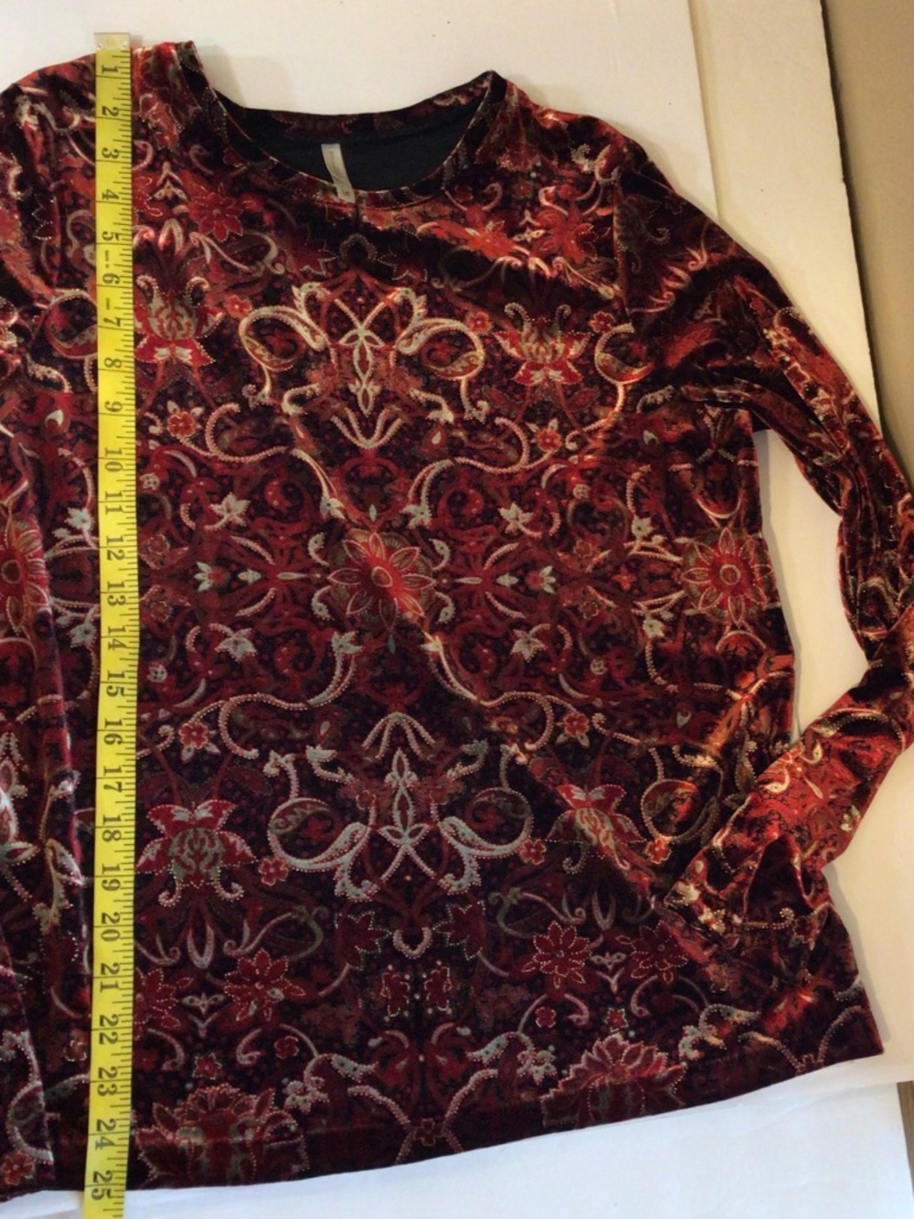 White Stage Top Large Burgundy Velvet Burnout Floral Scroll Boho Artsy Romantic - Picture 8 of 11